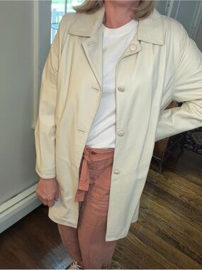1990s vintage women’s cream leather button up  coat